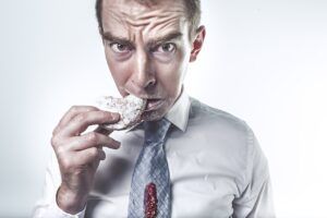 Ansiedad por comer: causas y cómo controlarla sin dietas extremas