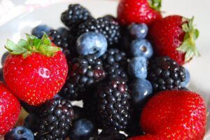 Dónde hay polifenoles: alimentos clave y cómo incorporarlos a tu dieta